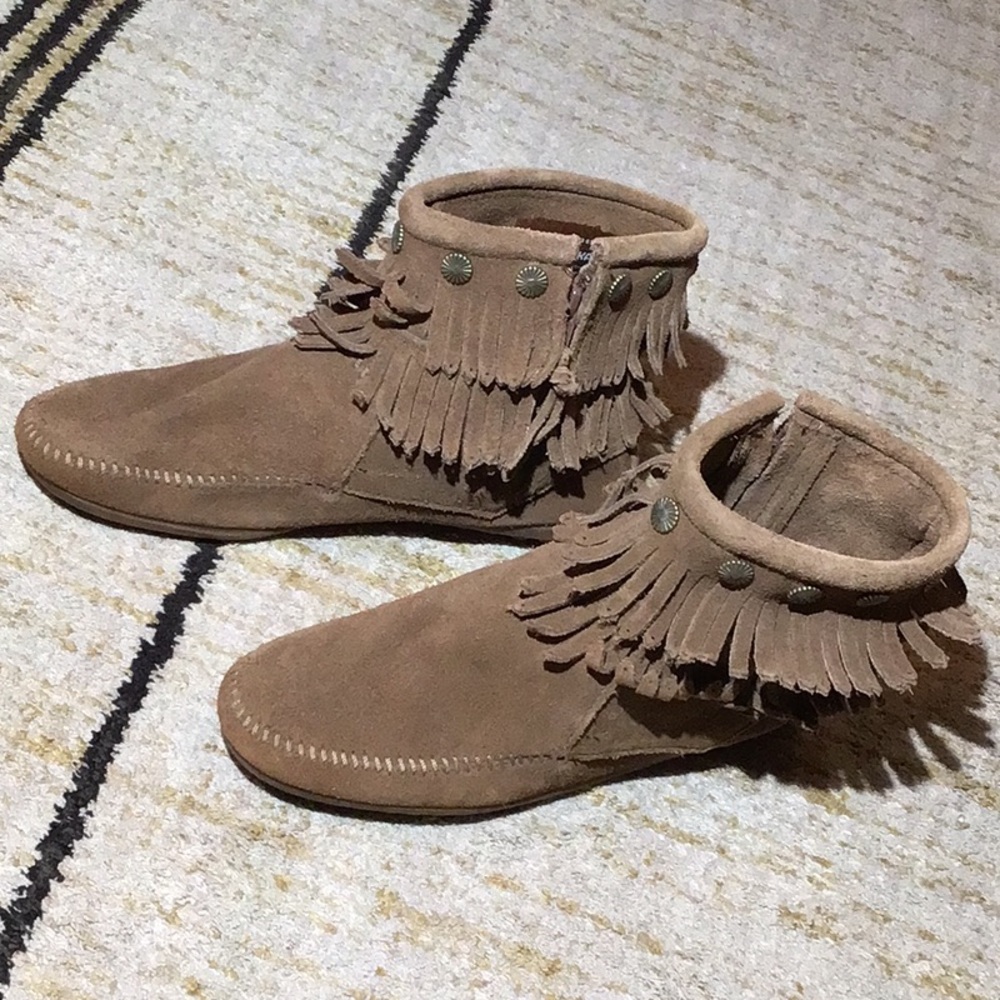 Minnetonka Fringe Suede Ankle Boots - Brown